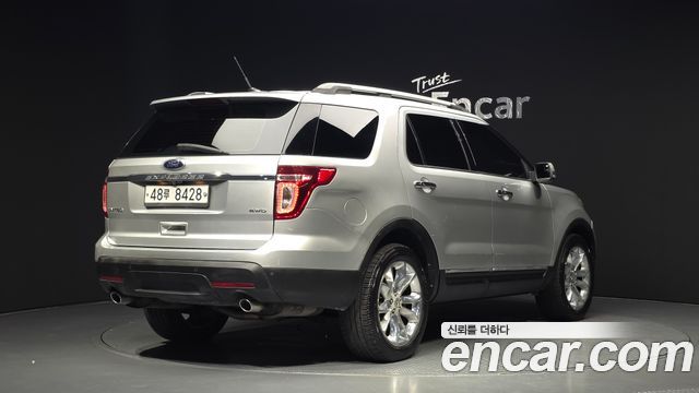 Ford Explorer 3.5 Limited 4WD 5th — пробег 127 729 км — фото 2 из 5