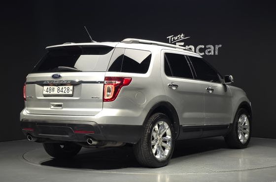 Ford Explorer 3.5 Limited 4WD 5th — пробег 127 729 км — фото 2 из 5