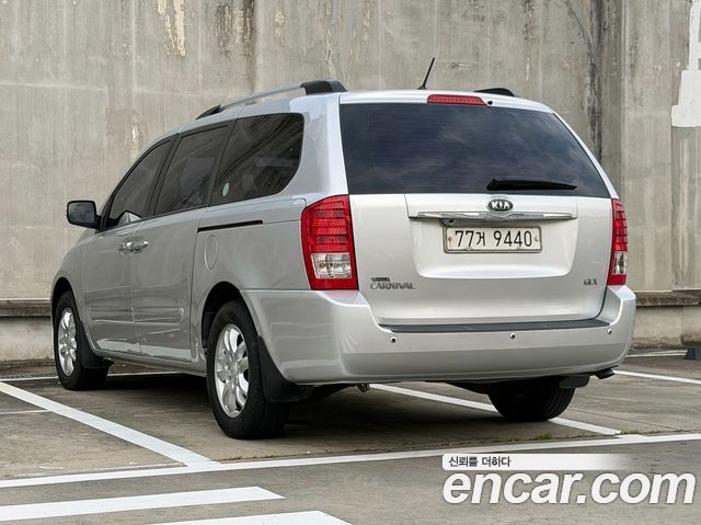 Kia Carnival Grand Carnival GLX Premium — пробег 142 326 км — фото 4 из 5