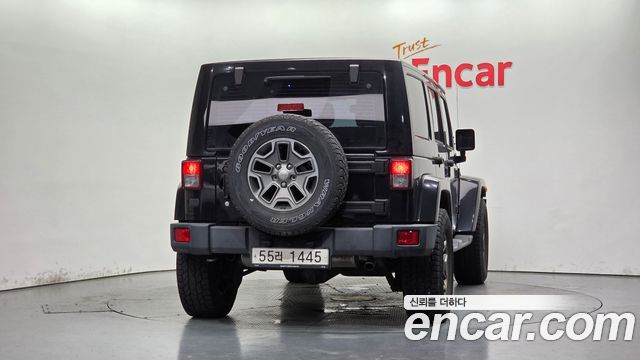 Jeep Wrangler 3.6 Sahara 4Door — пробег 76 910 км — фото 4 из 5