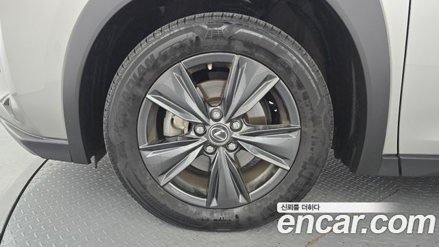 Lexus UX из Кореи Encar
