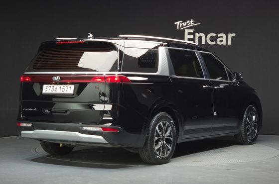 Kia Carnival Diesel 9-Seater Prestige — пробег 41 669 км — фото 2 из 5
