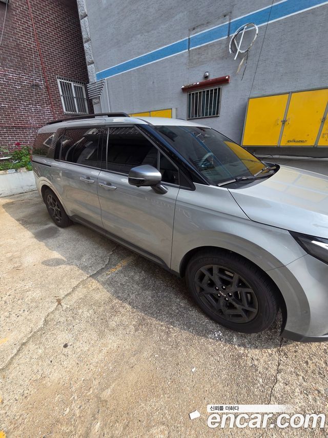 Kia Carnival Gasoline 9-Seater Gravity — пробег 24 000 км — фото 3 из 5
