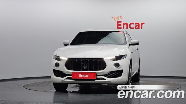 Maserati Levante из Кореи Encar
