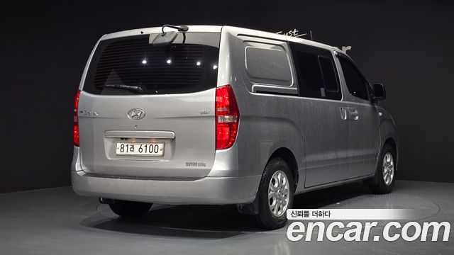 Hyundai Starex 5-Seater VAN CVX Luxury — пробег 81 351 км — фото 2 из 5