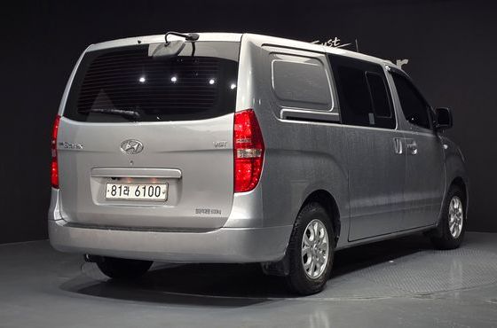 Hyundai Starex 5-Seater VAN CVX Luxury — пробег 81 351 км — фото 2 из 5