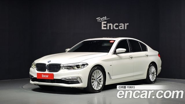 BMW 5-Series 530i xDrive Luxury Plus — пробег 84 439 км — фото 1 из 5