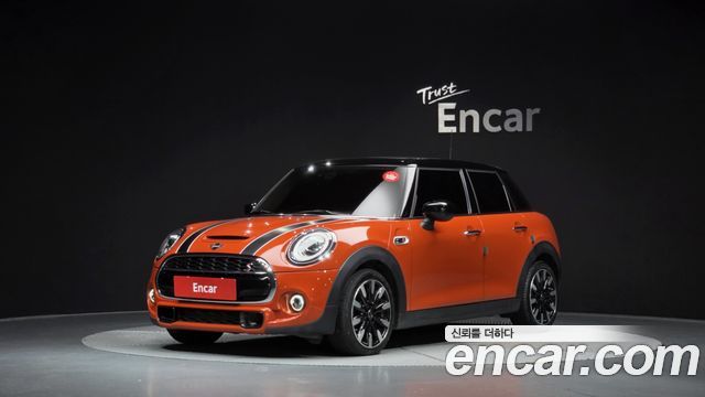Mini Cooper 5Door HIGH 3rd — пробег 53 575 км — фото 1 из 5