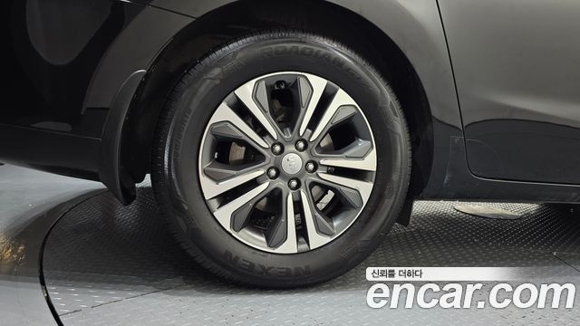 Kia Carnival 9-Seater Luxury — пробег 92 870 км — фото 5 из 5