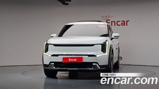 Kia EV9 Long Range 4WD Earth — пробег 46 879 км — фото 3 из 5