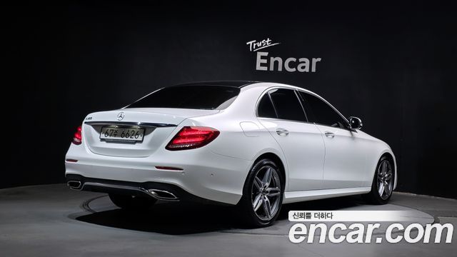 Mercedes-Benz E-Class из Кореи Encar