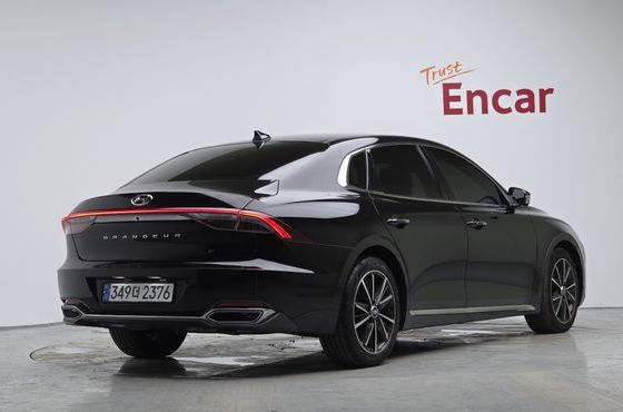Hyundai Grandeur 2.5 Exclusice — пробег 77 791 км — фото 2 из 5