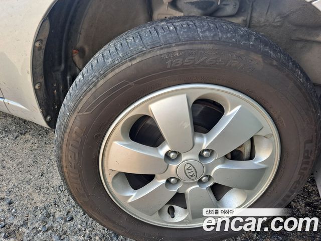 Kia pride 4DR 1.4 DOHC LX — пробег 65 900 км — фото 5 из 5