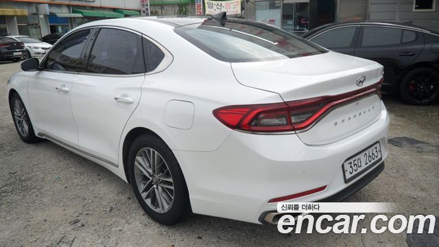 Hyundai Grandeur 2.4 Premium Special — пробег 97 080 км — фото 5 из 5