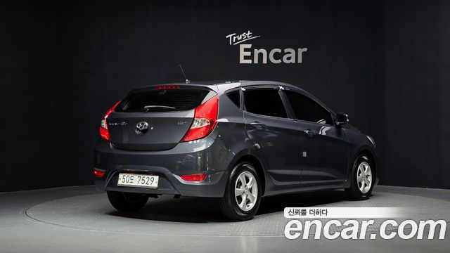 Hyundai Accent Diesel WIT 1.6 VGT Premier — пробег 90 381 км — фото 2 из 5