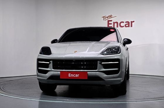 Porsche Cayenne 3.0 E-Hybrid Coupe — пробег 15 975 км — фото 3 из 5