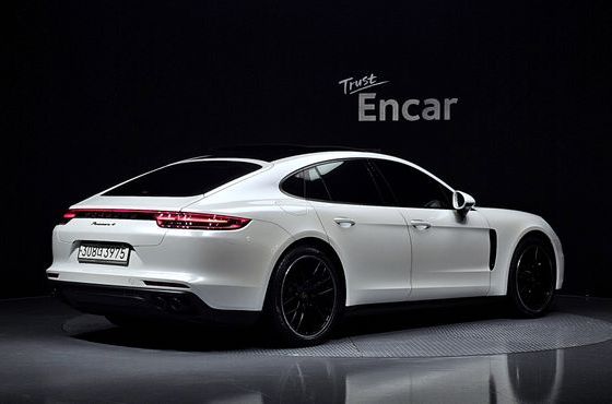 Porsche Panamera 3.0 AWD — пробег 74 599 км — фото 2 из 5