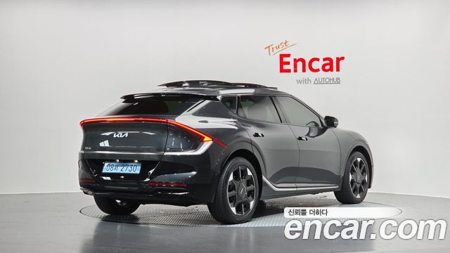 Kia EV6 из Кореи Encar