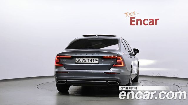 Volvo S60 из Кореи Encar