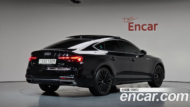 Audi A5 40 TFSI Quattro Sportback — пробег 77 695 км — фото 2 из 5