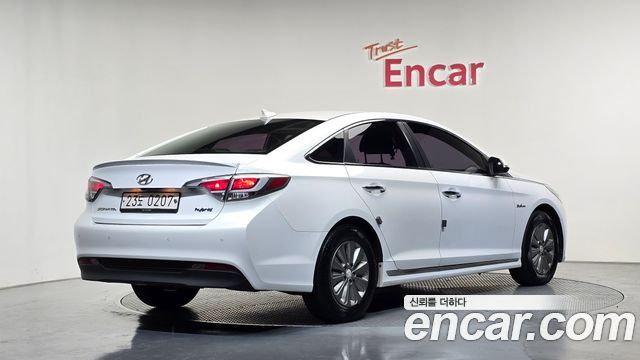 Hyundai Sonata 2.0 HEV Smart — пробег 144 982 км — фото 2 из 5