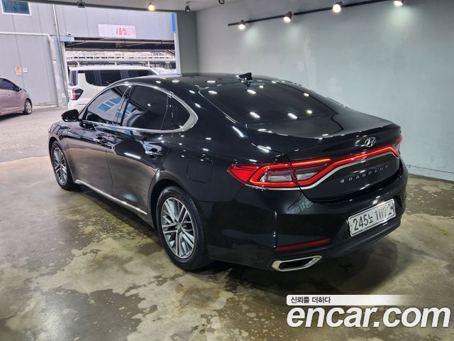 Hyundai Grandeur 2.2 Diesel Premium — пробег 173 457 км — фото 4 из 5