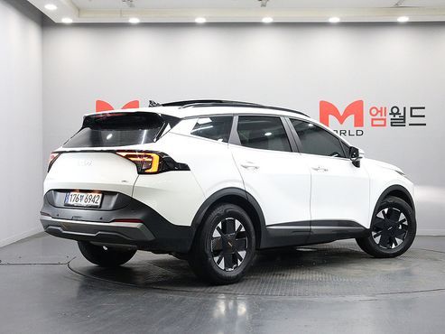 Kia Sportage HEV 1.6 4WD Prestige — пробег 18 368 км — фото 3 из 5