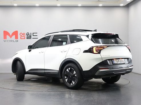 Kia Sportage HEV 1.6 4WD Prestige — пробег 18 368 км — фото 4 из 5