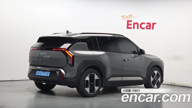 Kia EV3 из Кореи Encar