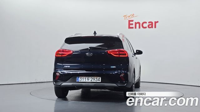 Kia Niro 1.6 HEV Noblesse Special — пробег 131 965 км — фото 4 из 5