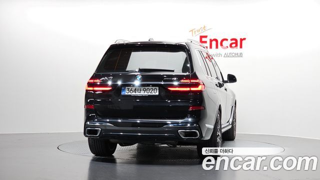 BMW X7 xDrive 40i M Sport 6STR — пробег 5 822 км — фото 4 из 5
