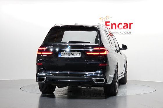 BMW X7 xDrive 40i M Sport 6STR — пробег 5 822 км — фото 4 из 5