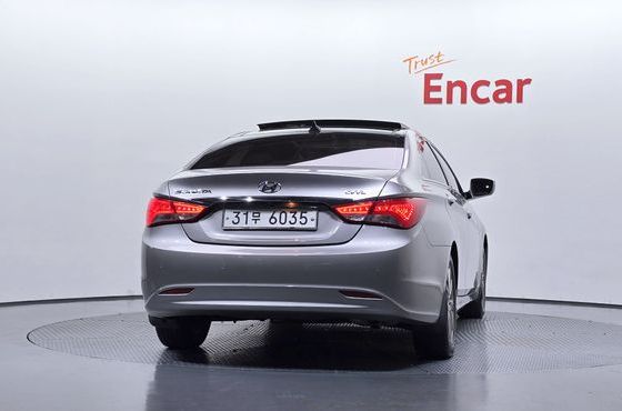 Hyundai Sonata CVVL Premium — пробег 132 451 км — фото 4 из 5