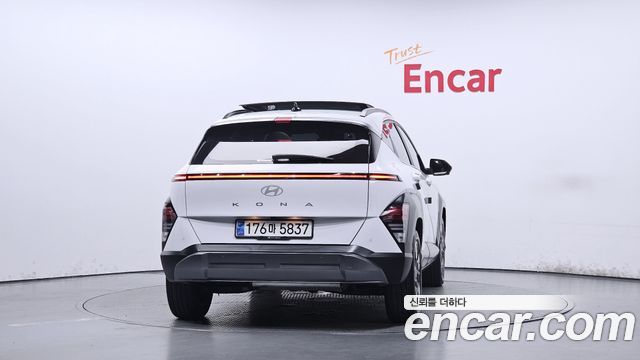 Hyundai Kona Inspiration — пробег 27 879 км — фото 4 из 5