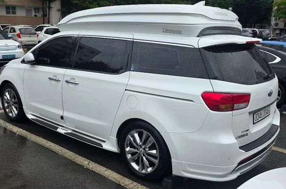 Kia Carnival Gasoline 9-seater Noblesse — пробег 156 300 км — фото 4 из 5