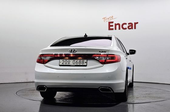 Hyundai Grandeur Premium — пробег 101 645 км — фото 4 из 5