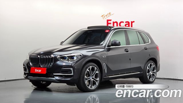 BMW X5 xDrive 45e xLine — пробег 76 614 км — фото 1 из 5
