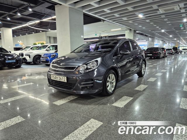 Kia pride 5DR 1.6 GDI Luxury — пробег 103 033 км — фото 1 из 5