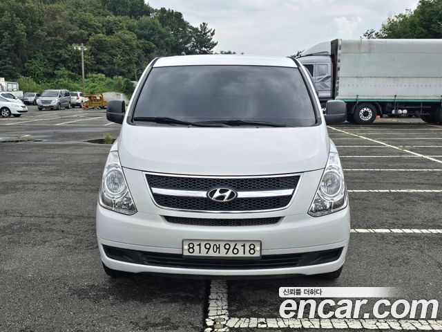 Hyundai Starex 3-Seater VAN CVX Deluxe — пробег 262 981 км — фото 2 из 5