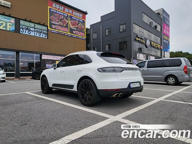 Porsche Macan из Кореи Encar