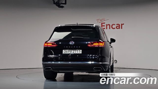 Volkswagen Touareg 3.0 TDI Prestige — пробег 117 829 км — фото 4 из 5