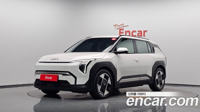 Kia EV3 Long Range 2WD Earth — пробег 16 659 км — фото 1 из 5