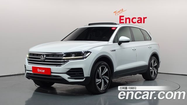 Volkswagen Touareg 3.0 TDI Premium — пробег 100 033 км — фото 1 из 5