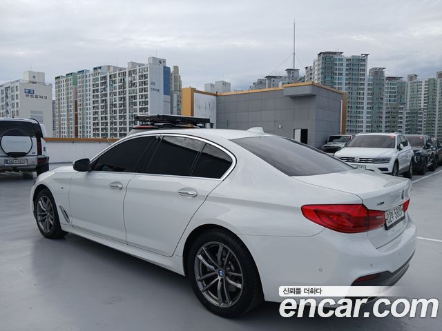 BMW 5-Series 520d xDrive M Sport Package — пробег 193 942 км — фото 4 из 5
