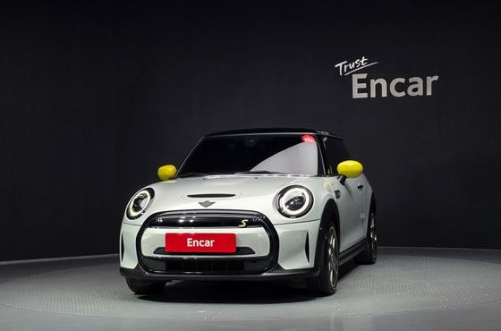 Mini Cooper SE Electric 3rd — пробег 12 073 км — фото 3 из 5