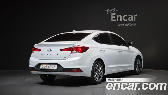 Hyundai AVANTE из Кореи Encar