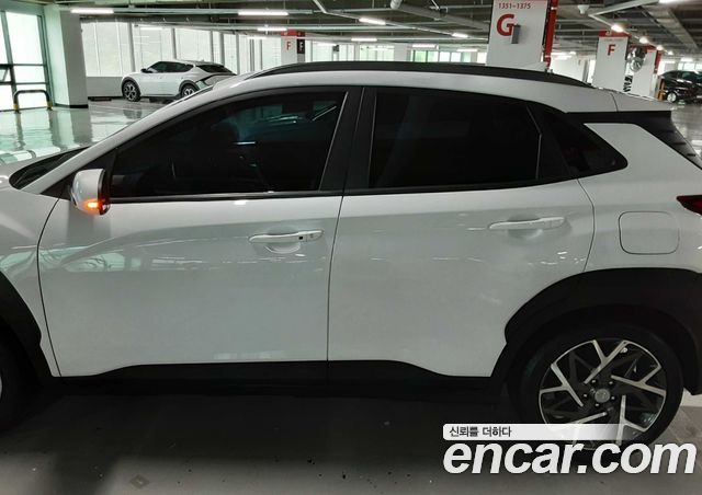 Hyundai Kona Smart — пробег 126 504 км — фото 2 из 5