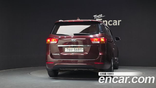 Kia Carnival из Кореи Encar