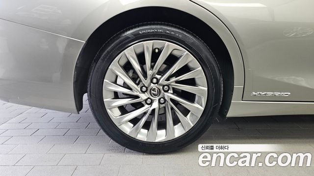 Lexus ES Luxury Plus — пробег 100 794 км — фото 5 из 5