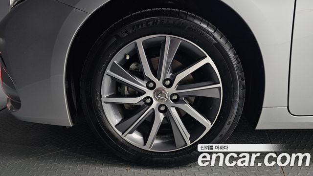 Lexus ES из Кореи Encar